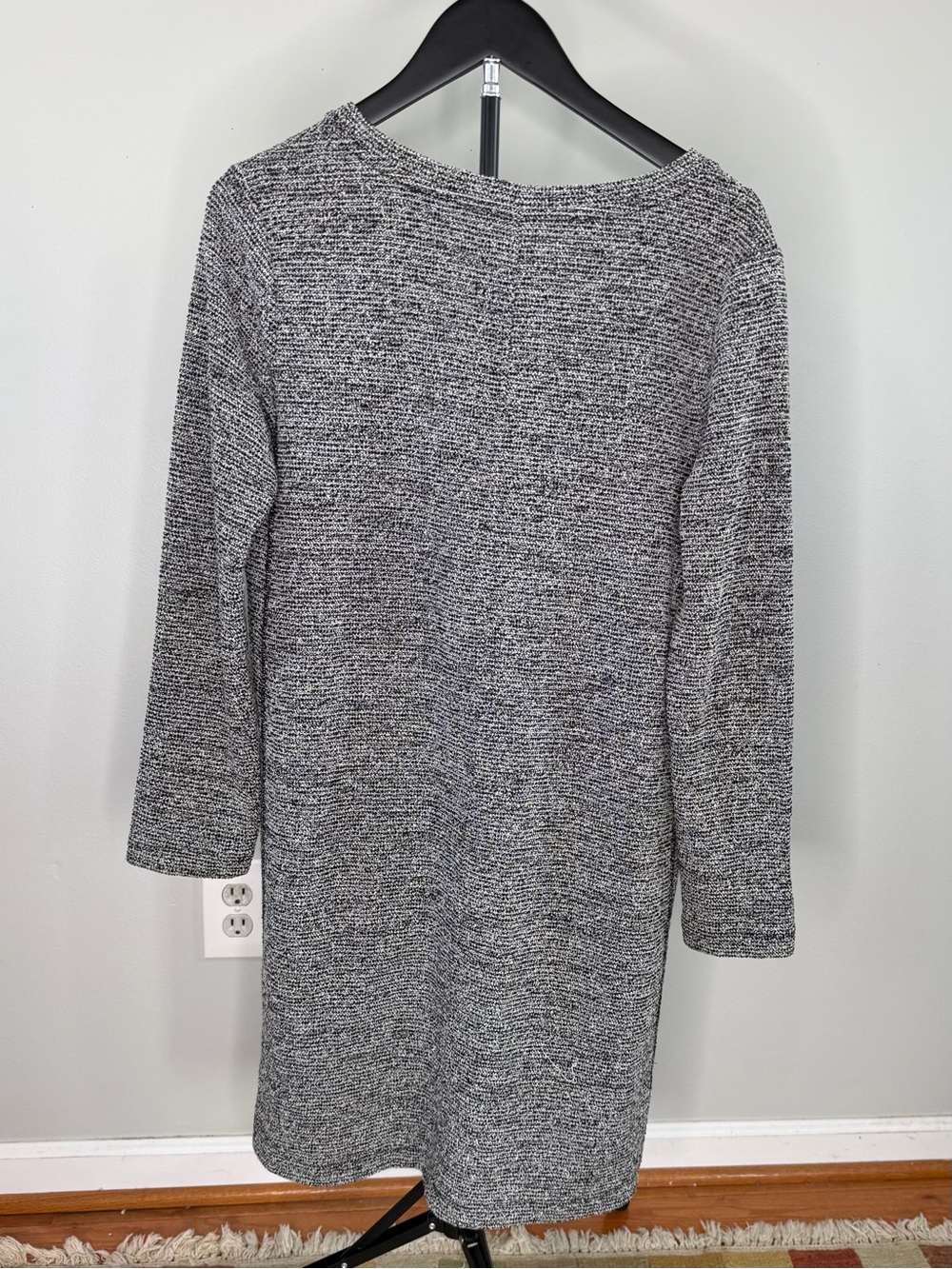 Lou & Grey Marled Gray Knit Long-Sleeve Dress